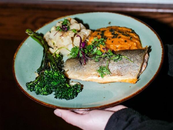 Can I Enjoy Fresh Fish Near Me?