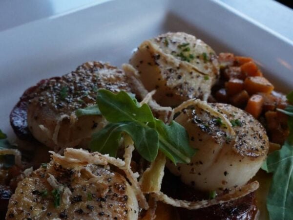 Make Your Next Dinner in Grosse Pointe, MI One to Remember
